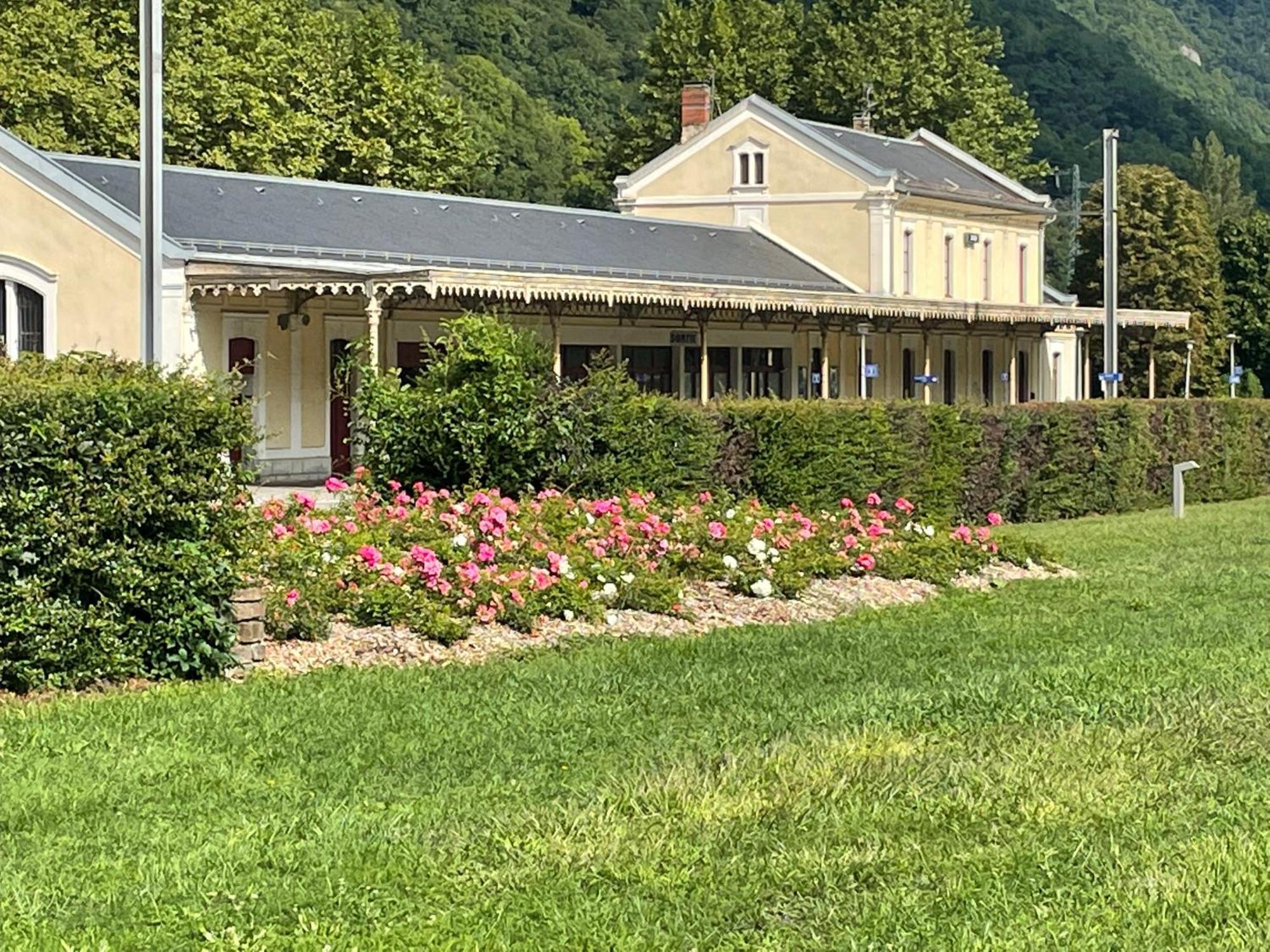 Palais D'Etigny Apartamento Bagnères-de-Luchon Exterior foto